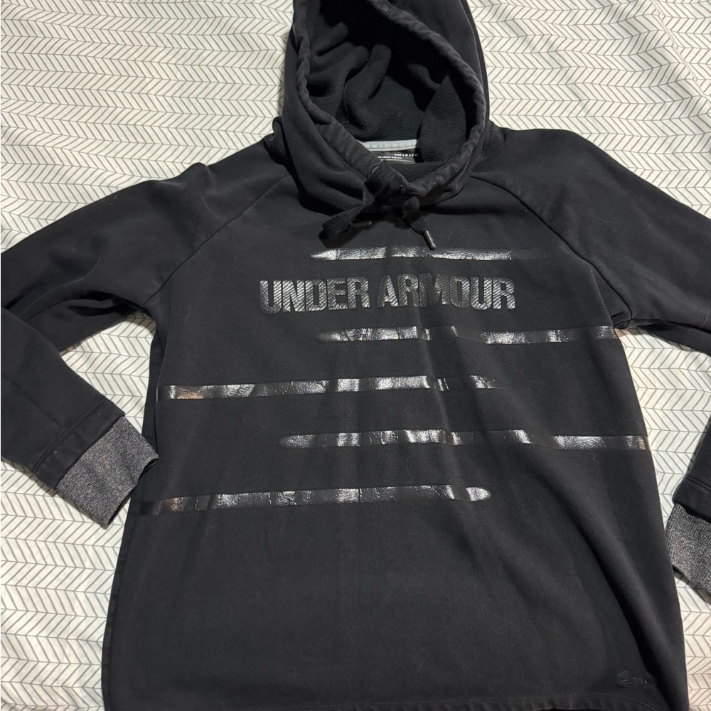 Under Armour Black Sweater with Modern Design